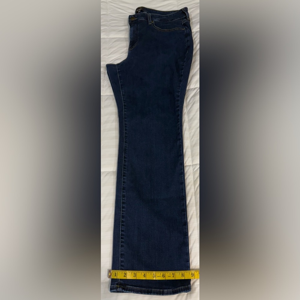 NYPI Women's Marilyn Straight Blue Jeans With Lift Tuck Technology - Picture 9 of 9